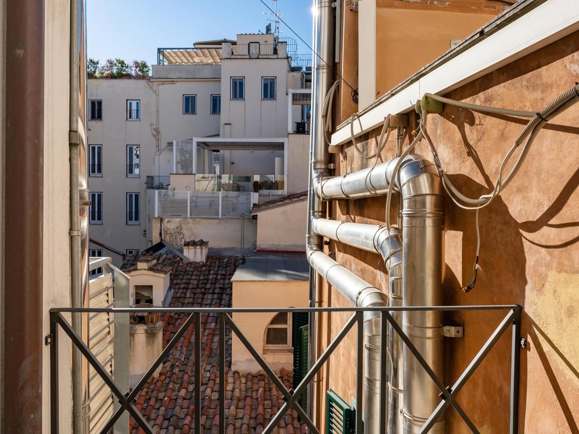 Numa Vici Aparthotel