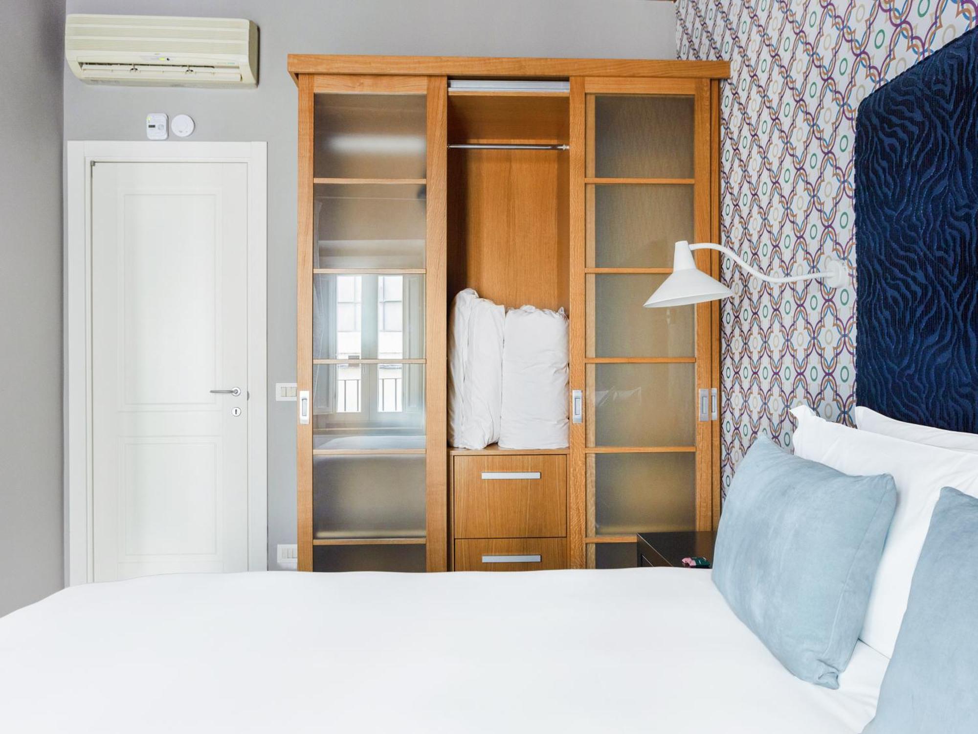 Numa Vici Aparthotel Roma